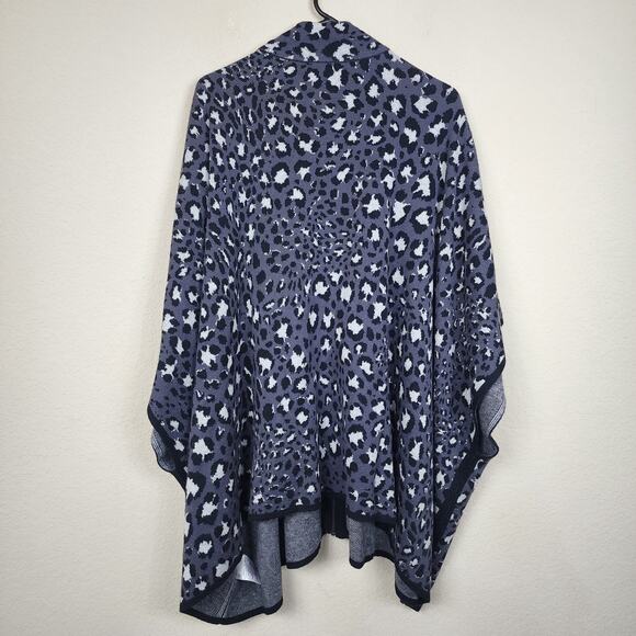 Jones New York Grey Black Leopard Cheetah Print Zip Shawl Sweater - Picture 6 of 9